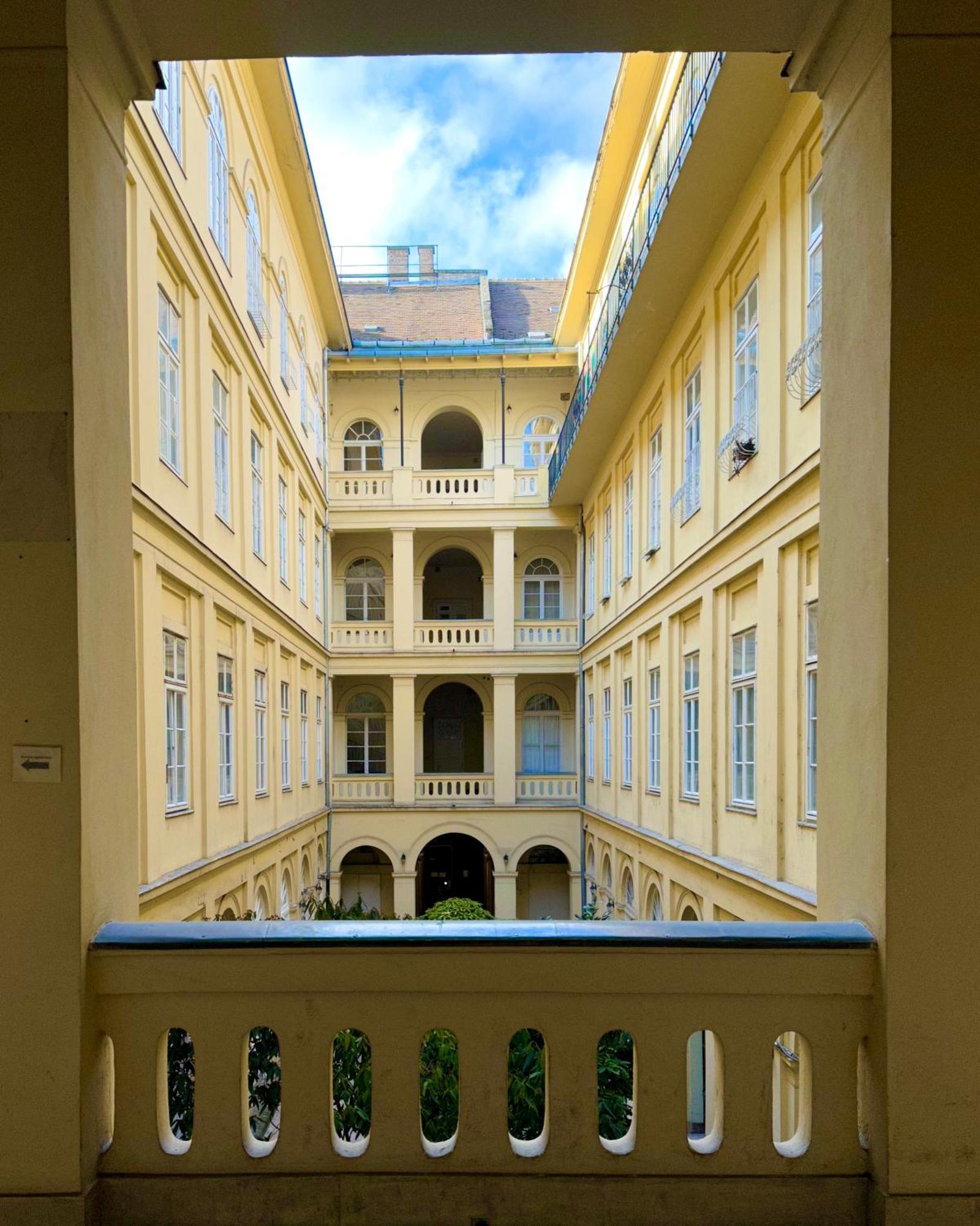 Dolce Vita Basilica Budapest Ngoại thất bức ảnh